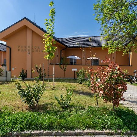 Pension Pannonia Parndorf Dış mekan fotoğraf