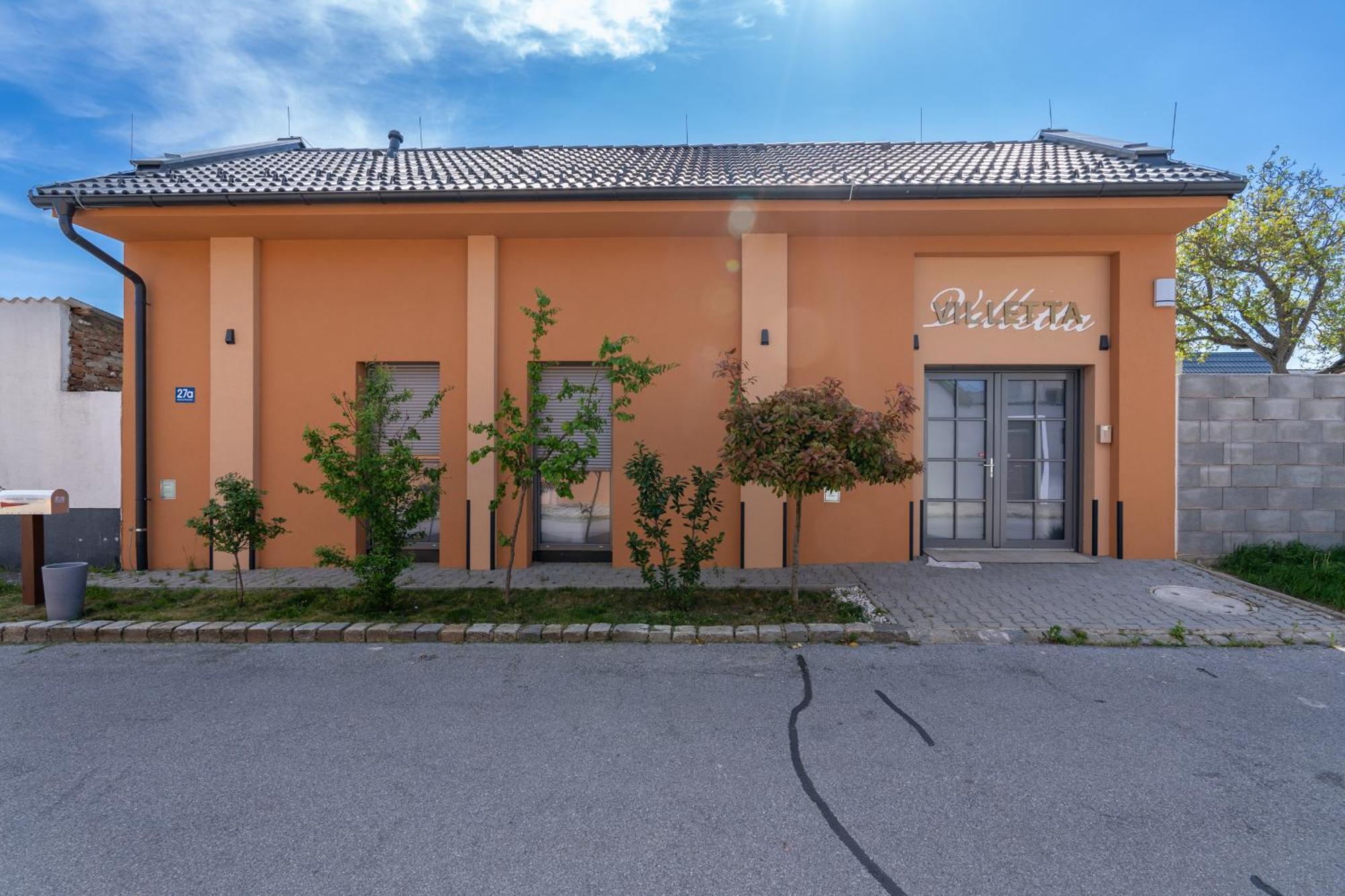 Pension Pannonia Parndorf Dış mekan fotoğraf