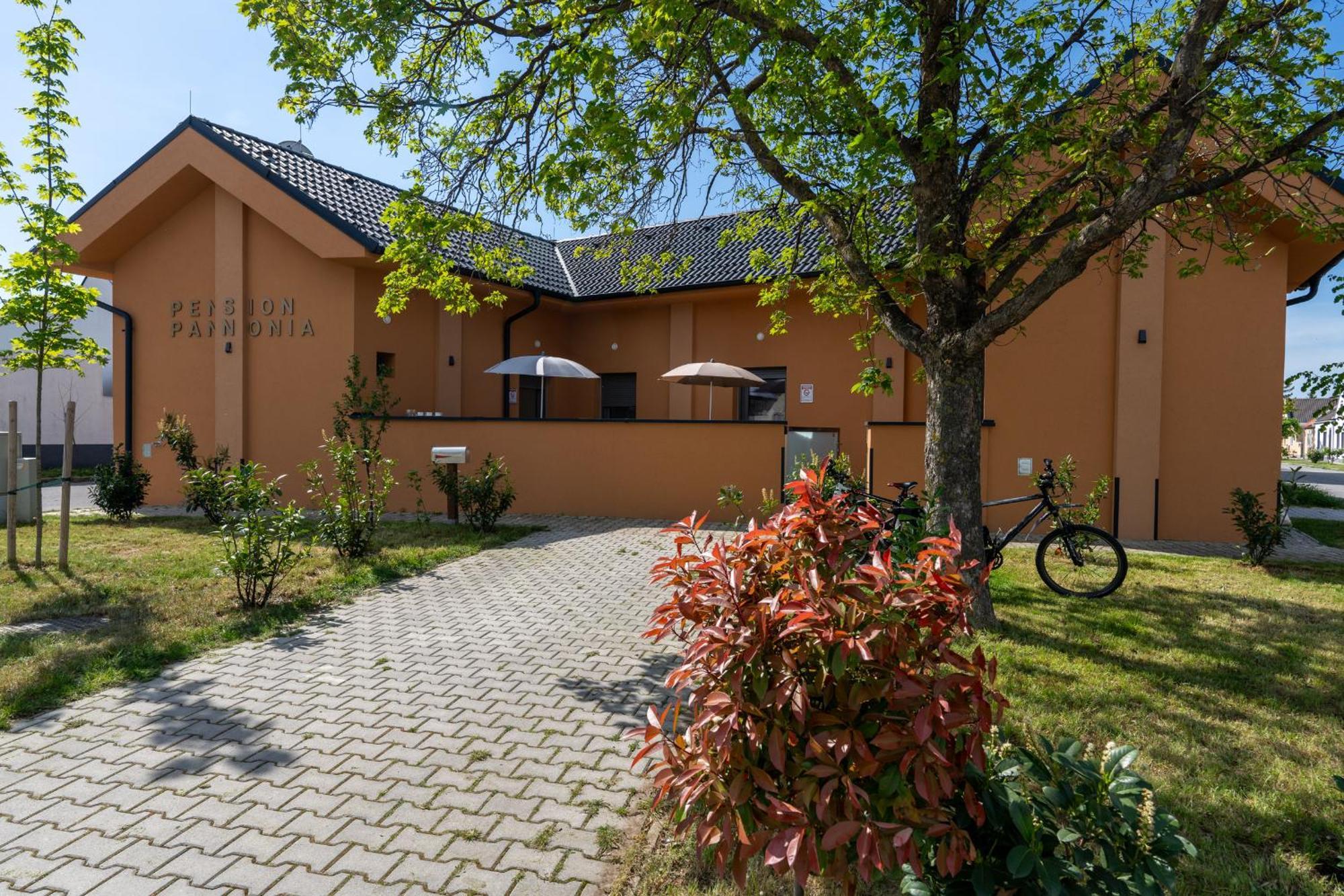 Pension Pannonia Parndorf Dış mekan fotoğraf