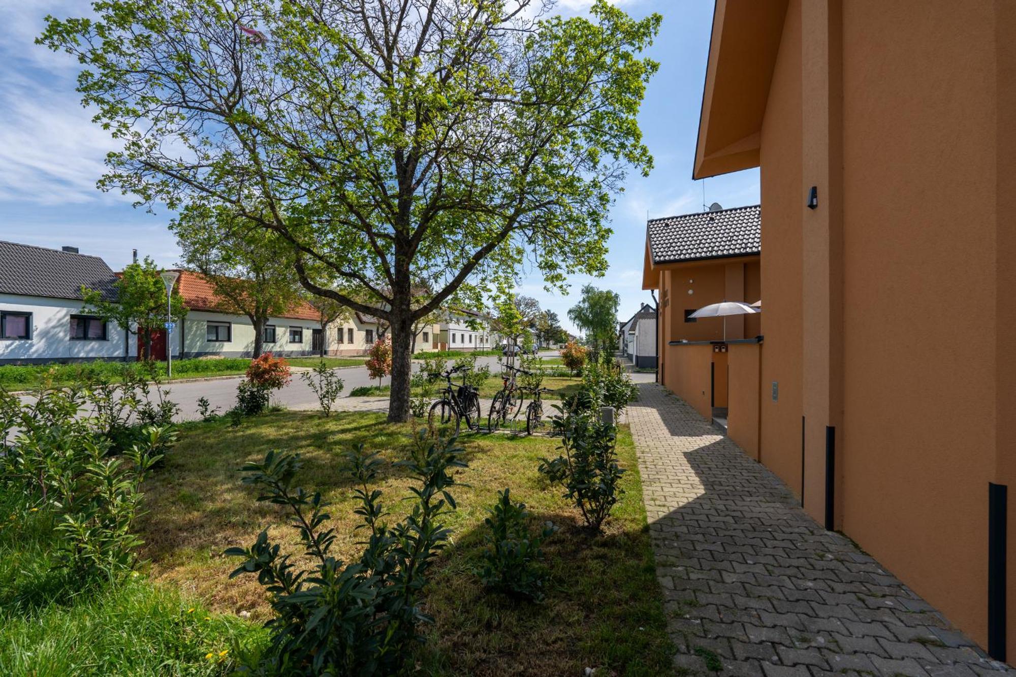 Pension Pannonia Parndorf Dış mekan fotoğraf